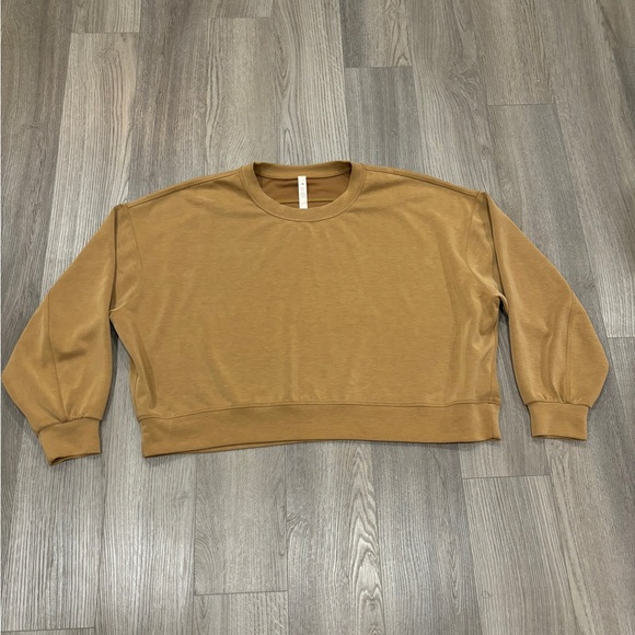 SOLD-Lululemon Size 18 Softstreme Sweatshirt Perfectly Oversized Cropped Crew - Picture 4 of 14